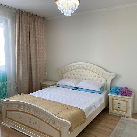 Apartment In アルマトイ エクステリア 写真