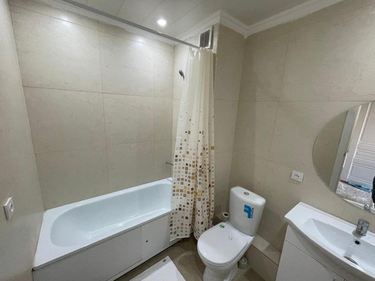 Apartment In アルマトイ エクステリア 写真
