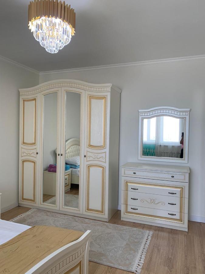 Apartment In アルマトイ エクステリア 写真